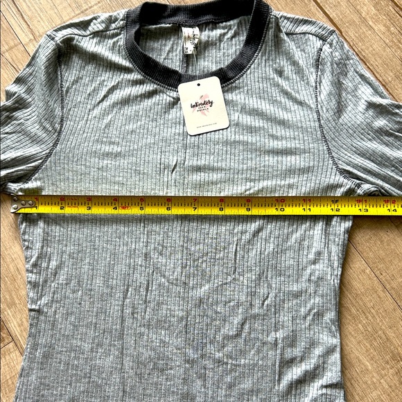 FREE PEOPLE NWT Intimately Women’s 3/4 Sleeves Top. XS - Picture 12 of 12